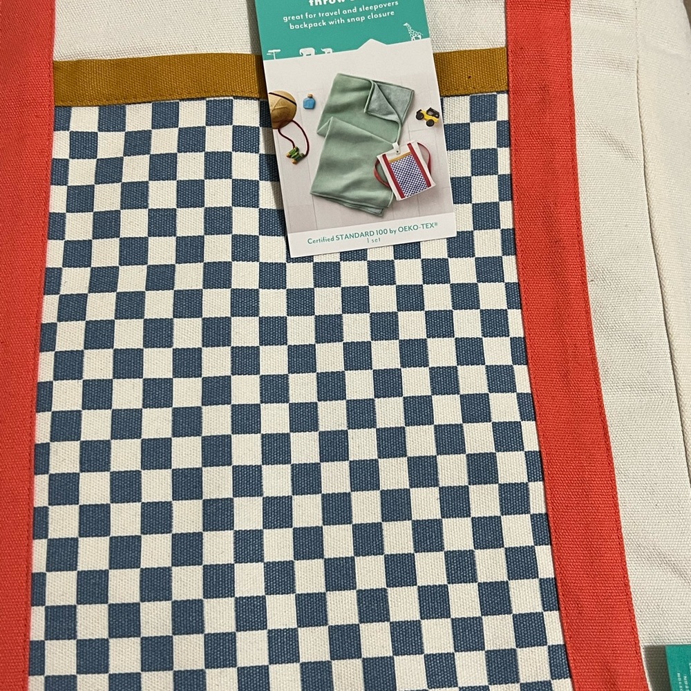 Backpack and Throw Set - Picture 2 of 4